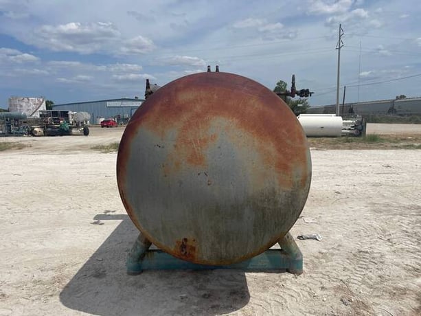 2717 gallons, FES 2AFR-66-15-2, Horizontal Ammonia Recirculator, 60" diameter x 182" L Tank, 2-4.5 HP Pumps - Image 9