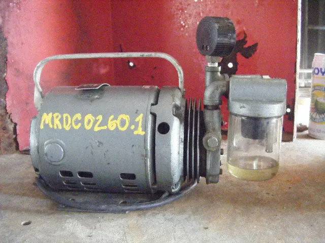 Fenwal Laboratories #522, Vacuum Pump, 0.17 HP, 17.25 RPM, 0.25" inlet, 0.5" outlet - Image 6