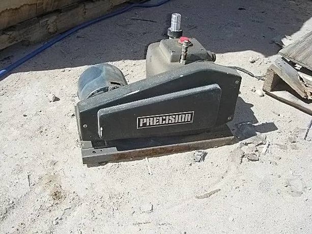 Precision Scientific Scientific Co. #D75, Vacuum Pump, 0.33 HP, 1725 RPM, 0.75" Inlet/Outlet - Image 4