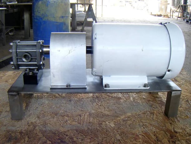 Oberdorfer, Positive Displacement Pump, 2 HP, 1725 RPM, 460 V, 1.75" diameter impeller, (2) 1" diameter - Image 3