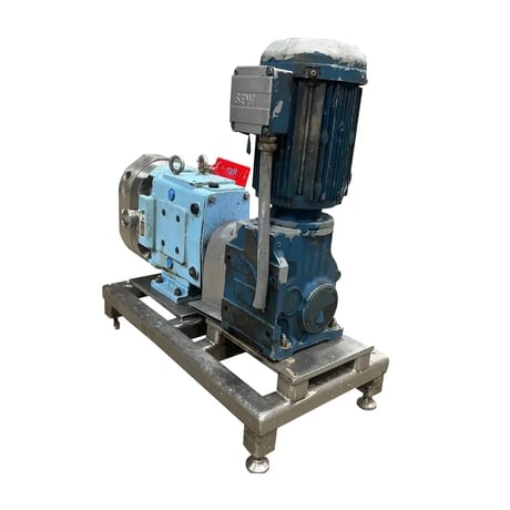 56 GPM @ 450 psi, Waukesha #045-U2-01/31/13, Positive Displacement Pump, 0.098 Gallons, 3 HP, 1798 RPM - Image 2