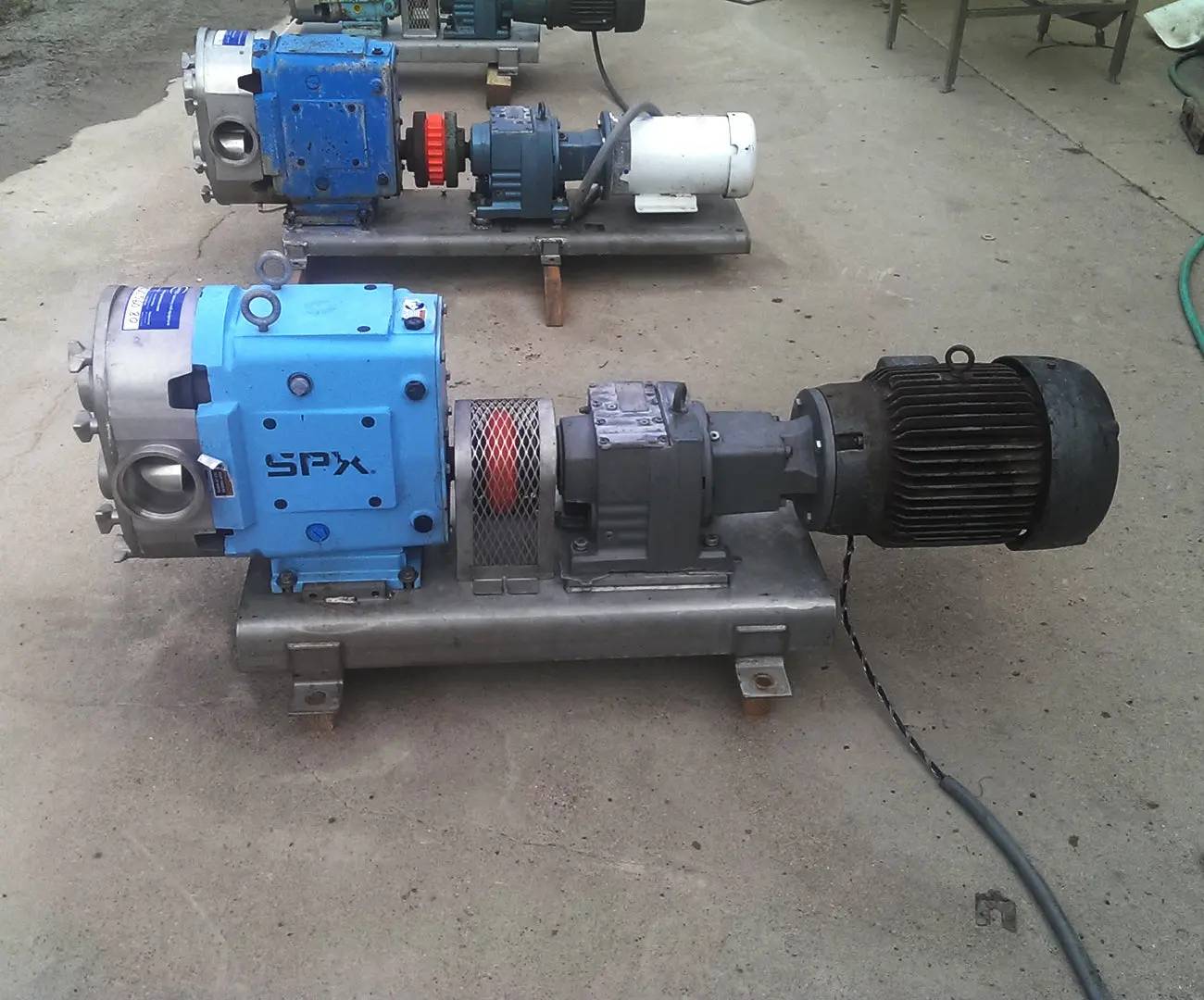 310 GPM @ 200 psi, Waukesha Cherry-Burrell #220-U1, Positive Displacement Pump, 0.522 Gallon, 7.5 HP, 1750 - Image 3