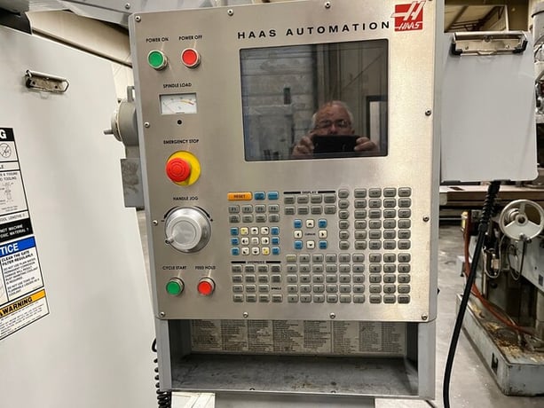 Haas #VF-2SS, 30" X, 16" Y, 20" Z, inline spindle, 24 station cam type automatic tool changer, 12000 RPM, S/N - Image 2