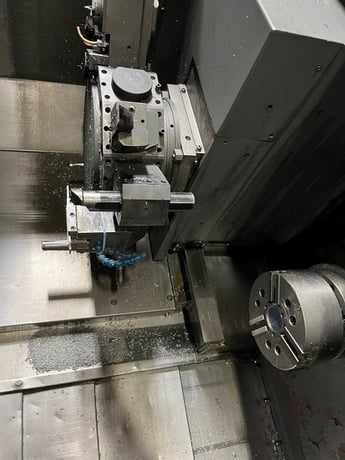 Hyundai Kia #SKT250SY, Fanuc 18iTB, 30 HP main, 10 HP sub, 3" bar, Y-Axis, live tools, parts catcher, tool - Image 2