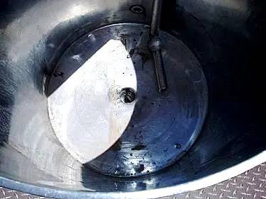 50 gallon Stainless Steel Single Shell Tank, Flip-top front lid - Image 8