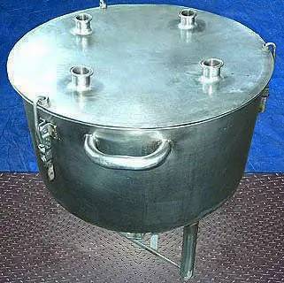 25 gallon Stainless Steel Tank, (3) Lid retaining clamps. (2 available) Handles - Image 3