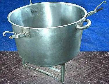 25 gallon Stainless Steel Tank, (3) Lid retaining clamps. (2 available) Handles - Image 6