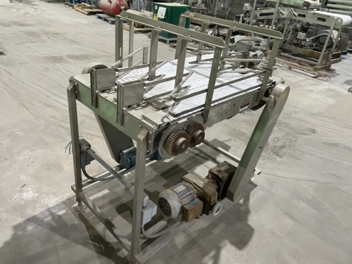 Arrowhead Conveyor, Bottle Combiner Conveyor, 1.5/0.75 HP, (5) 4-1/2" belts, (1) 7-1/2" belt, 13" H Clearance - Image 6