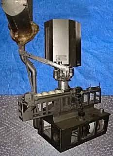 Alcoa #212/8, Pneumatic Alcoa Capper, 400 BPM, 3 HP, 4-1/2" Center between heads, 3-1/4" Conveyor, set for 28 - Image 5