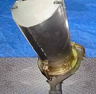 Alcoa #212/8, Pneumatic Alcoa Capper, 400 BPM, 3 HP, 4-1/2" Center between heads, 3-1/4" Conveyor, set for 28 - Image 10