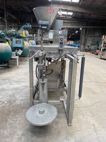 Cutler-Hammer Inc #310, automatic form fill & sea, 0.5/0.16 HP, (50) 3 lbs to 10 lbs bags/min., 1999 - Image 9