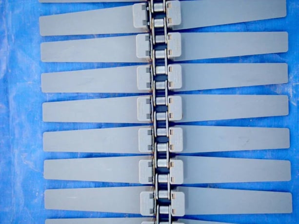 12" wide x 300' long, Plastic Conveyor Belt, (30) belt sections - Image 8