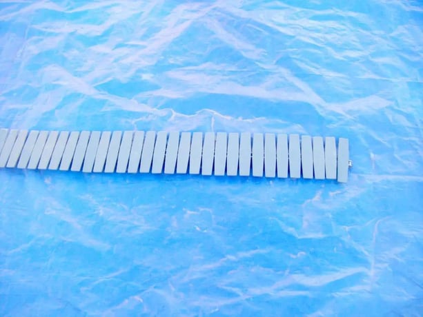 6" wide x 250' long, Plastic Conveyor Belt, (25) belt sections - Image 6