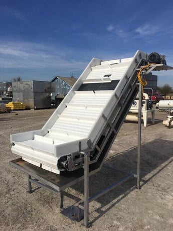 40" wide, Incline Conveyor, 1 HP, 38" wide plastic belt, 5" sidewalls, 36" Infeed elevation, 87" Discharge - Image 3