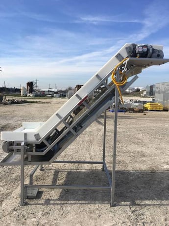 40" wide, Incline Conveyor, 1 HP, 38" wide plastic belt, 5" sidewalls, 36" Infeed elevation, 87" Discharge - Image 4