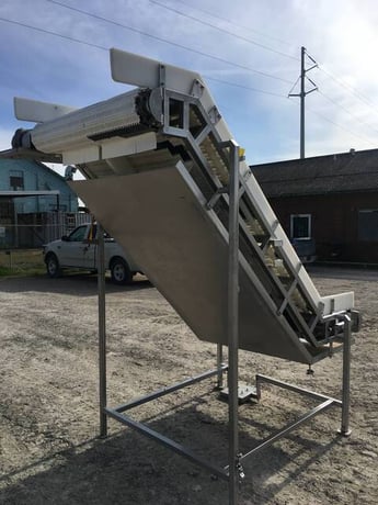 40" wide, Incline Conveyor, 1 HP, 38" wide plastic belt, 5" sidewalls, 36" Infeed elevation, 87" Discharge - Image 7