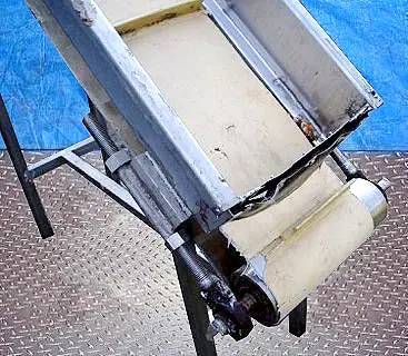 11" wide, Stainless Steel Conveyor, 0.5 HP, 1-1/2" H Cleat, 18-1/2" distance between cleats, 27" infeed H - Image 9