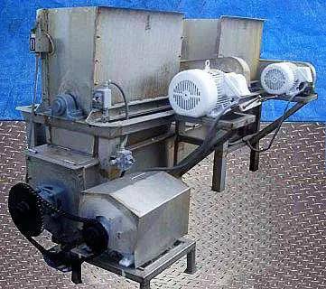 Stainless Steel Delumper with Screw Auger Discharge, 10/2 HP, 18" diameter x 12' 7" L Screw Auger, 69" infeed - Image 5