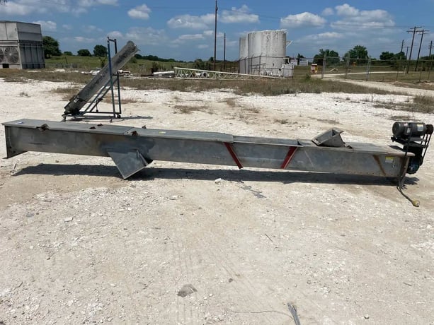 17.5' long, galvanized, 3 HP, 38" L x 17.5' width x 32" H Shipping, 200" Chute - Image 7