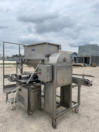 Pneumatic Filler with Mixer/Hoppe, 8 cu.ft., 30 BPM, 2-3/8" diameter Piston, 3-1/2" Stroke, 1" diameter - Image 3