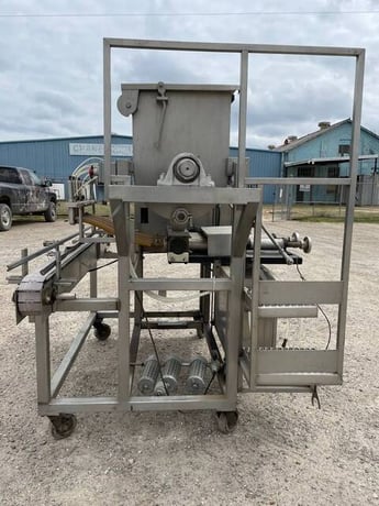 Pneumatic Filler with Mixer/Hoppe, 8 cu.ft., 30 BPM, 2-3/8" diameter Piston, 3-1/2" Stroke, 1" diameter - Image 8