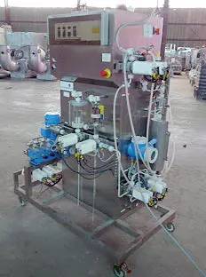 Amersham Pharmacia Biotech System 1232 #44981384, 100-230 V., 50/60 Hz, 7.5 liter/hr min., 120 liter/hr max - Image 4