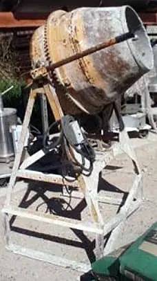 CF Gilco Gilson Concrete Mixer, Pulley ratio: 0.14. Driver pulley: 2 in. diameter Driven pulley: 1 ft. 2 in. - Image 5