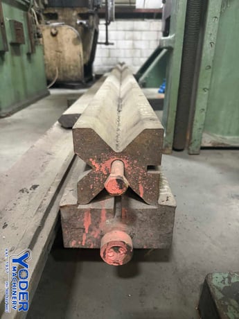 240" L, Pacific, 3-way press brake die, 5-1/4" die width, 5-1/4" die height, 1/2" tang, #75993 - Image 1