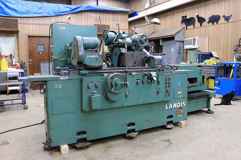 10" x 36" Landis #2R, universal cylindrical grinder, 12" dia. x 1" W x 5" wheel, automatic table traverse - Image 4