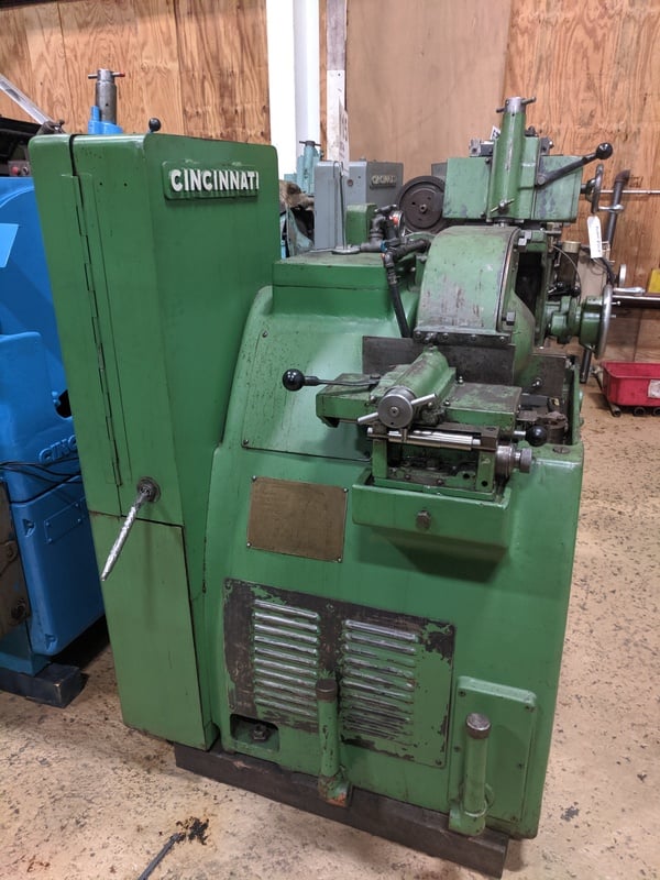 Cincinnati No. 107-4, hydraulic profile G.W.dresser, automatic infeed or infeed handle - Image 3