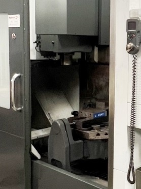 Haas #UMC-750, 30" X, 20" Y, 20" Z, 12000 RPM, 40 automatic tool changer,coolant thru spindle,Renishaw - Image 3
