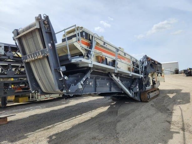 Metso ST3.8, Mobile Screen Plant, 5x18 ft 2-deck inclined screen - Image 4