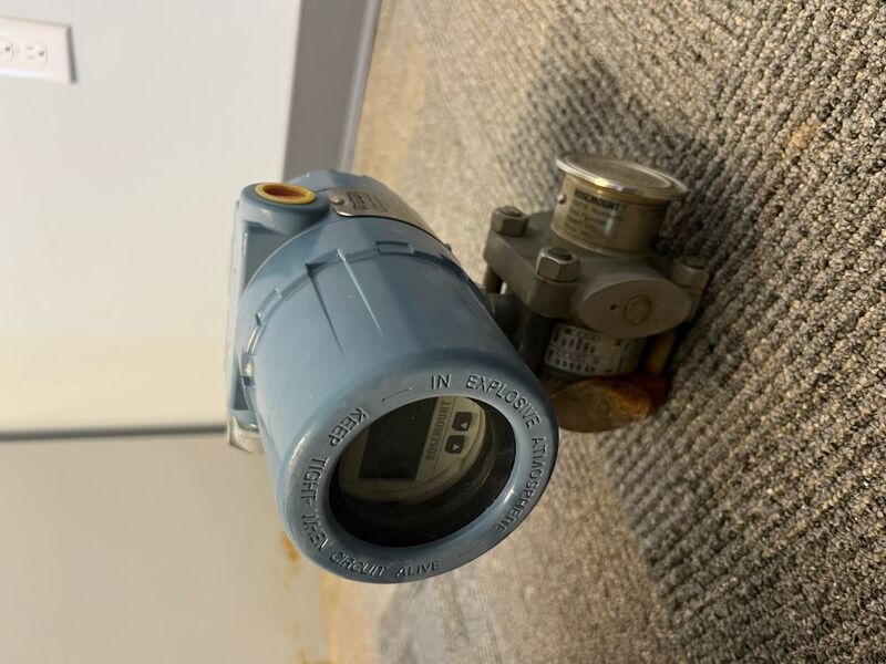Rosemount #11516GP6S22M4S1, Smart Pressure Transmitter w/ Digital Screen, 0-50 psi cal., 100 psi max w.p. - Image 1
