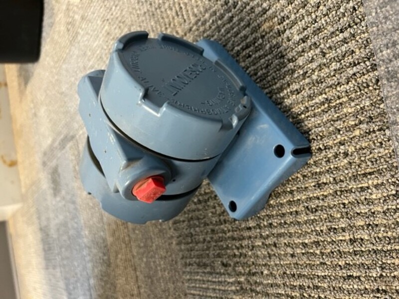 Rosemount #0444TK2D1A2NA, Temperature Transmitter, 280/840 C span, 350 to 900 F - Image 3