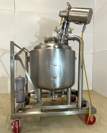 35 gallon ITT, Sanitary Stainless Steel Pharmaceutical Reactor, 0.5 HP, 24" diameter x 20" T/T, 30 psig @ 250 - Image 1