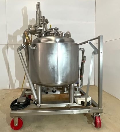 35 gallon ITT, Sanitary Stainless Steel Pharmaceutical Reactor, 0.5 HP, 24" diameter x 20" T/T, 30 psig @ 250 - Image 3