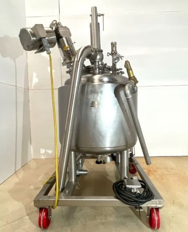 35 gallon ITT, Sanitary Stainless Steel Pharmaceutical Reactor, 0.5 HP, 24" diameter x 20" T/T, 30 psig @ 250 - Image 4
