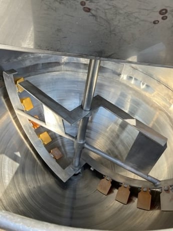 250 gallon Lee, Jacketed Mix Kettle, Stainless Steel, 52" diameter, 56" H, 90 psi @ 332 F jacket, 2" bottom - Image 4