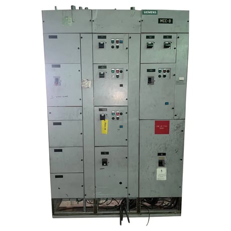 Siemens, Motor Control Center, 480 V, 3 phase, 200-600 amps - Image 1
