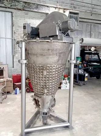 400 gallon J.H. Day Company, Jacketed Nauta Cone Bottom Mix Tank, 5/1 HP, 125 psi @ 300 F, 12" diameter x - Image 3