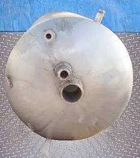 40 gallon Stainless Steel Concentrated Heater Vertical Tank, 1" diameter S-line, 1-1/2" & 3" diameter Port - Image 4