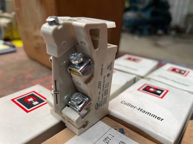 Cutler-Hammer, Control Auxiliary Contact - Image 5