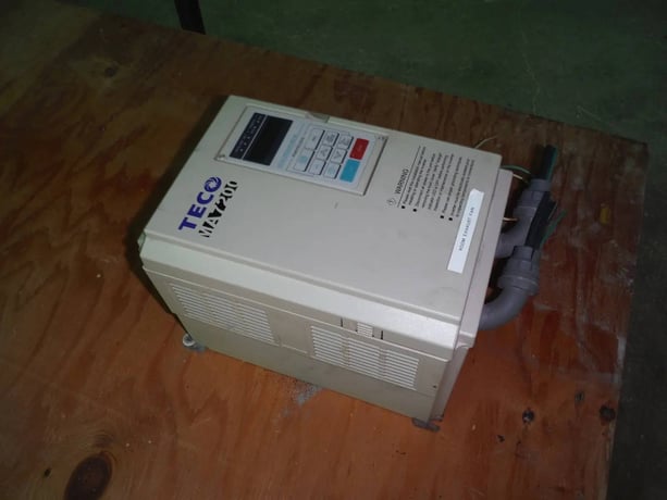 10 HP TECO-Westinghouse, MA7200-2010-N1, Electronic Variable Speed Frequency Drive, 200-240 Volts input. - Image 6