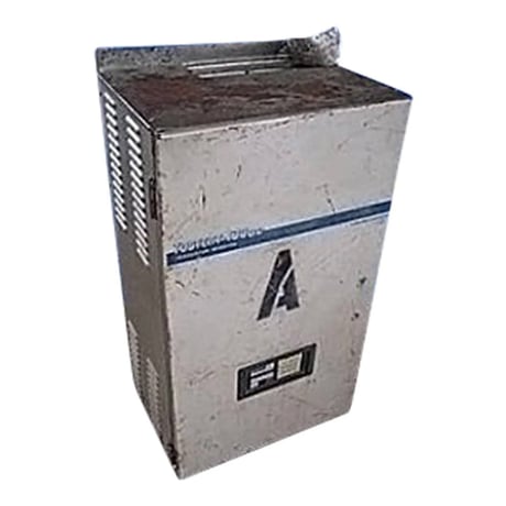 50 HP Toshiba, VT130G2U4500, Variable Frequency Inverter, 460 Volts input/output - Image 2