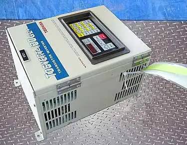 3 HP Toshiba, VT130G2+4035, Variable Frequency Inverter, 460 Volts input/output - Image 5