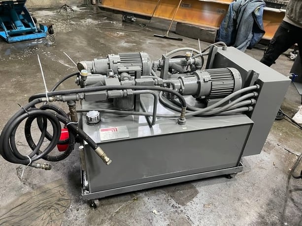 Hydra-Tech Systems #HP6oC2HP H49-2 50 PSI 6 GPM hydraulic unit - Image 1