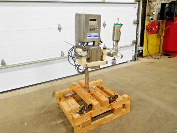 Lock #HDS, flow thru metal detector, 3" tube diameter, with casters - Image 2