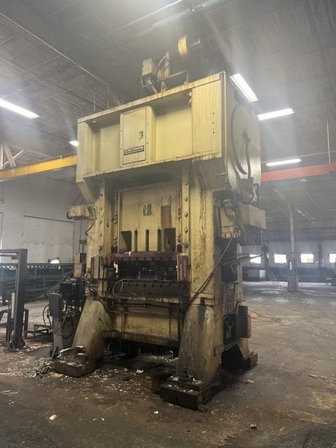 300 Ton, Minster Hevistamper #E3-300-54-36, straight side double crank press, 1.5" stroke, 22" Shut Height - Image 3