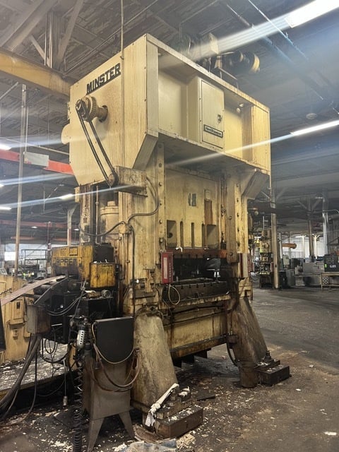 300 Ton, Minster Hevistamper #E3-300-54-36, straight side double crank press, 1.5" stroke, 22" Shut Height - Image 6