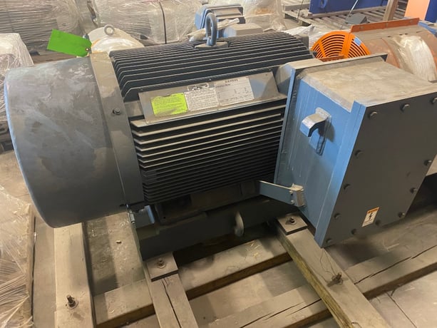 200 HP 1787 RPM Siemens, BB, TEFC, 4160 Volts - New Surplus - Image 2